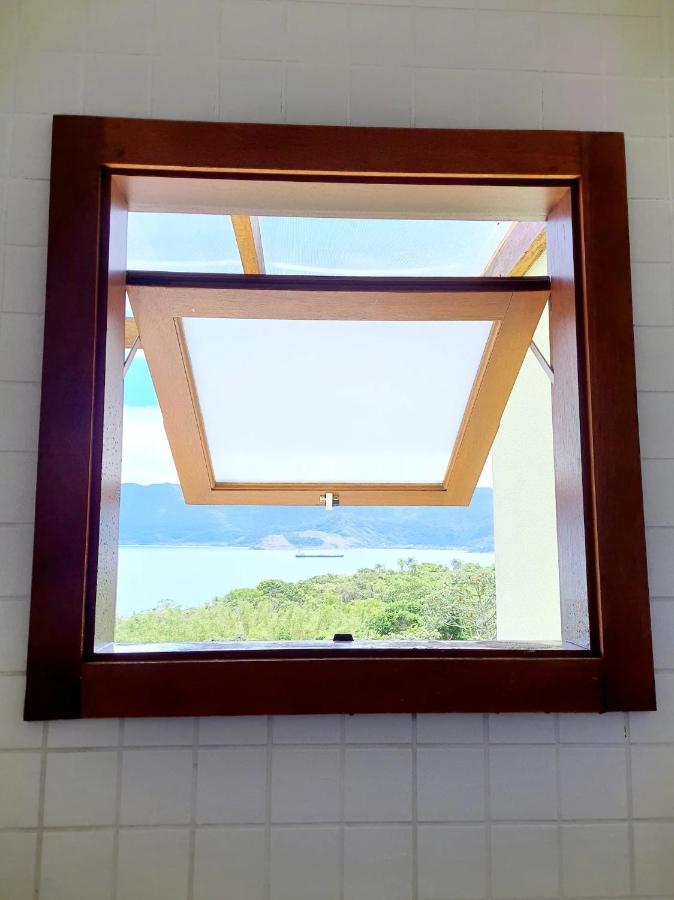 Residencia Em Condom, 1 Ou 2 Suites, Vista Para O Mar, Praia Do Curral, Илябела Екстериор снимка
